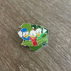 Disney Christmas pin